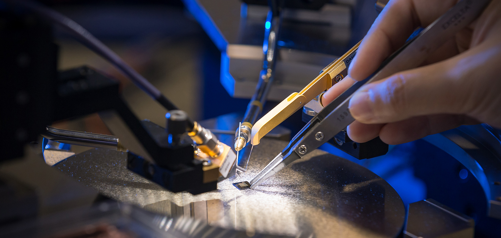 Cardiff University Institute for Compound Semi-Conductors